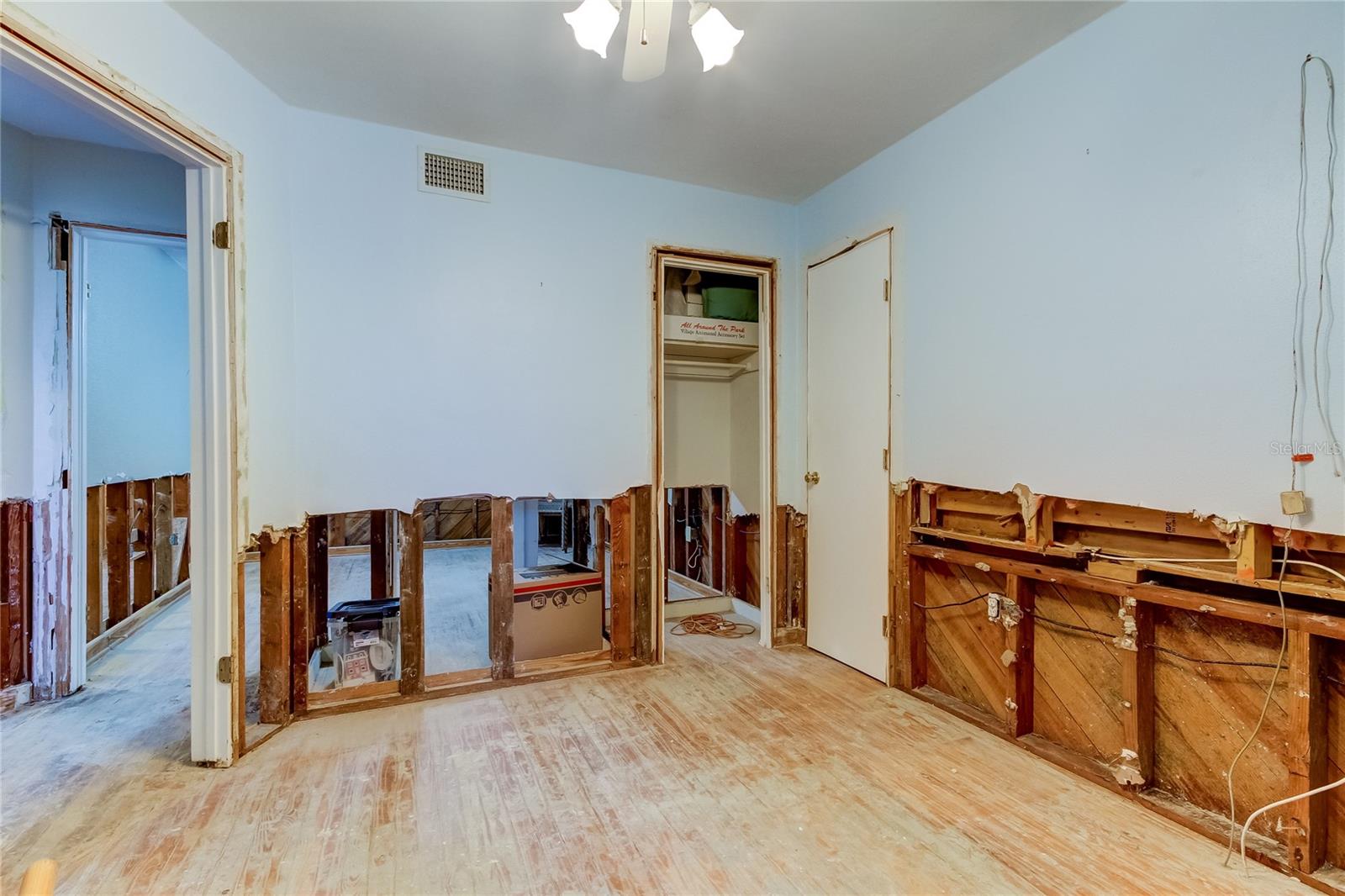 113 176TH AVE W, REDINGTON SHORES, FL, 33708