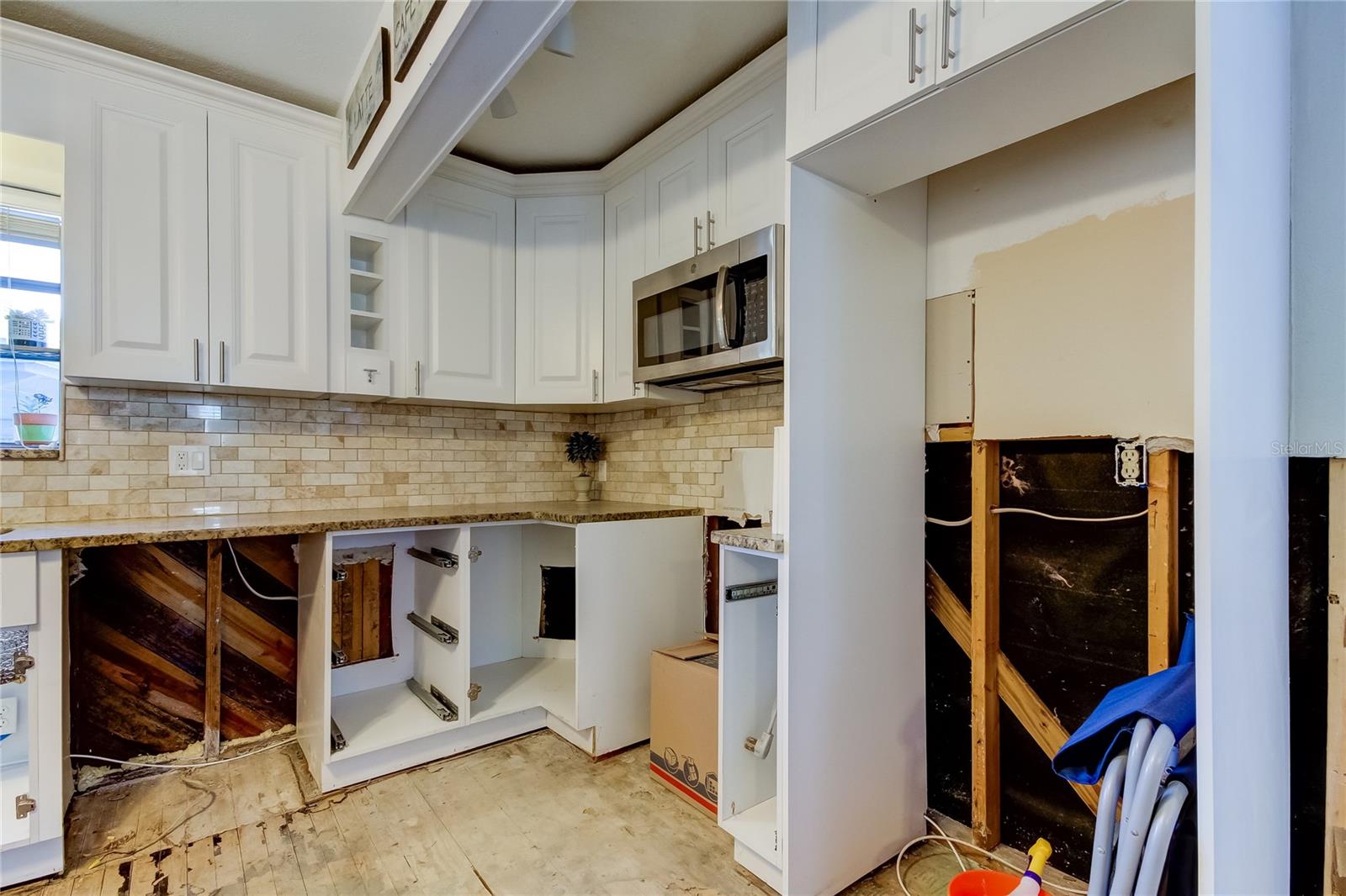 113 176TH AVE W, REDINGTON SHORES, FL, 33708