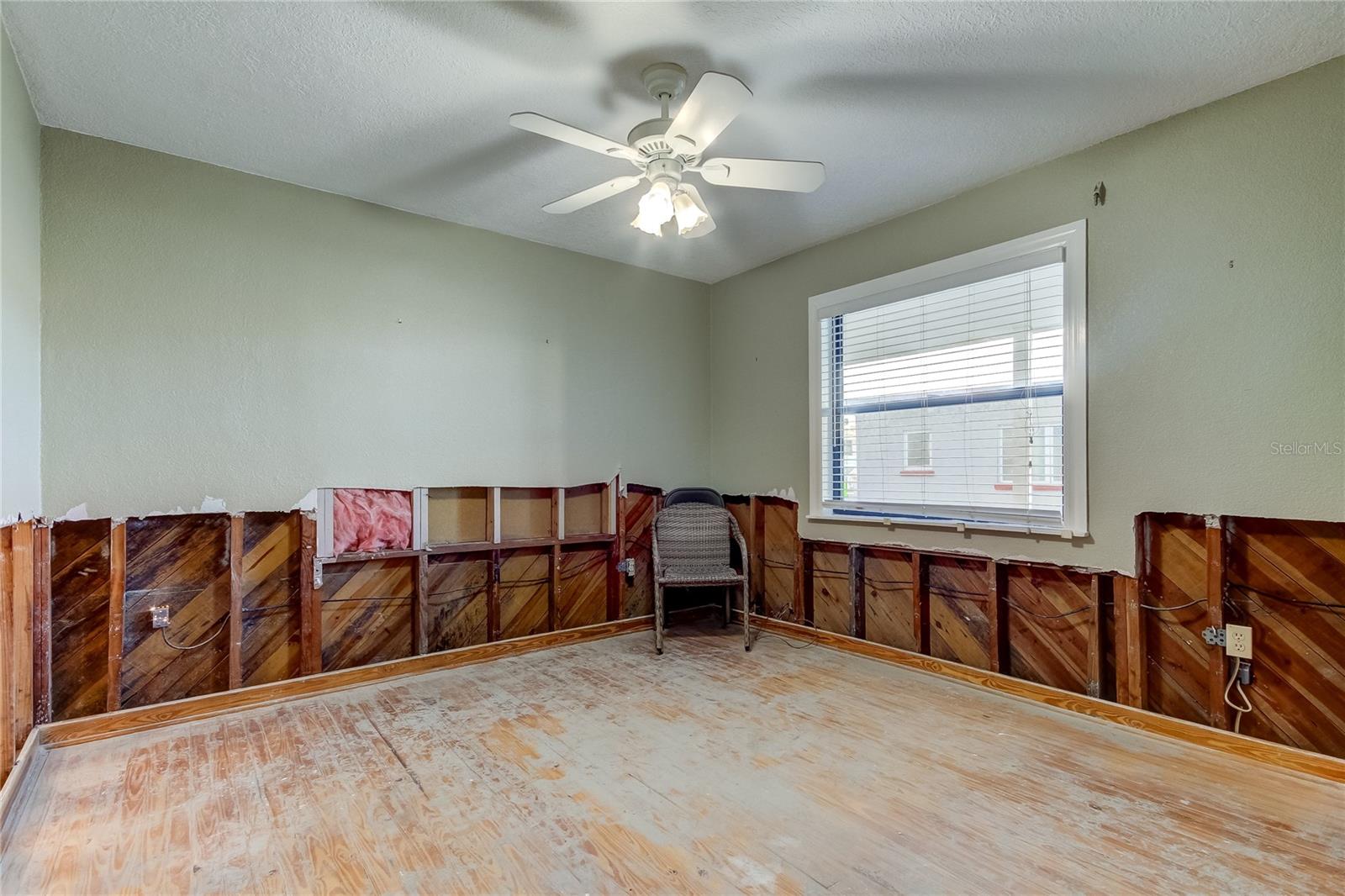 113 176TH AVE W, REDINGTON SHORES, FL, 33708