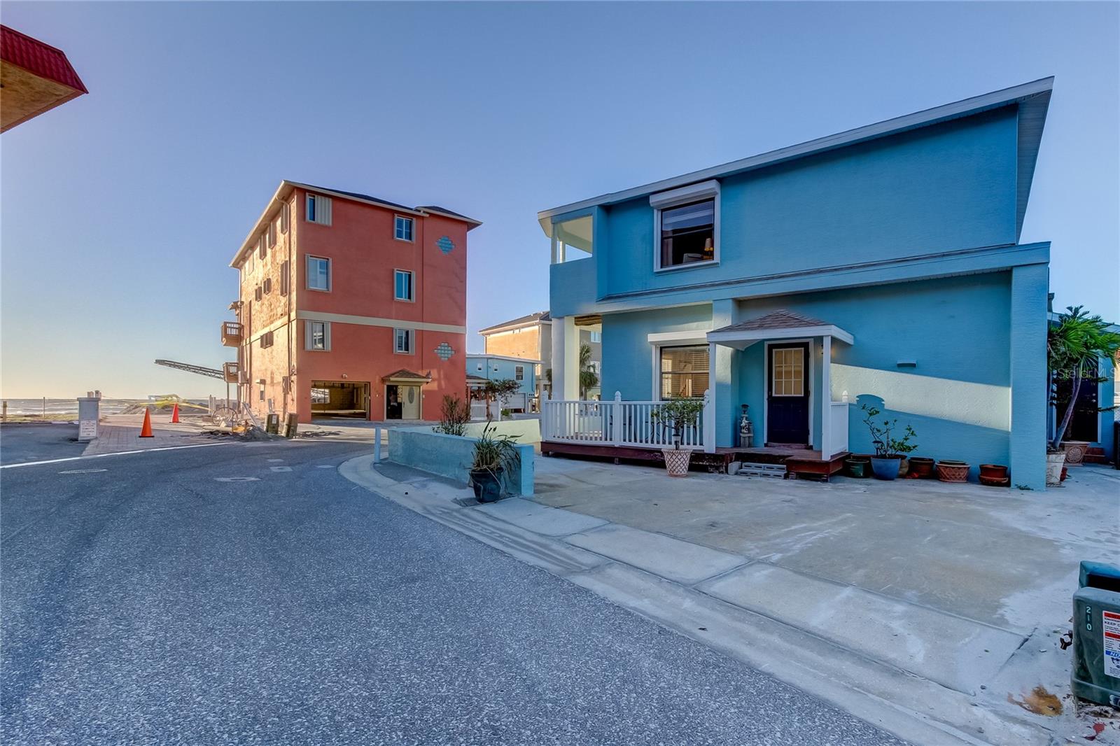 113 176TH AVE W, REDINGTON SHORES, FL, 33708