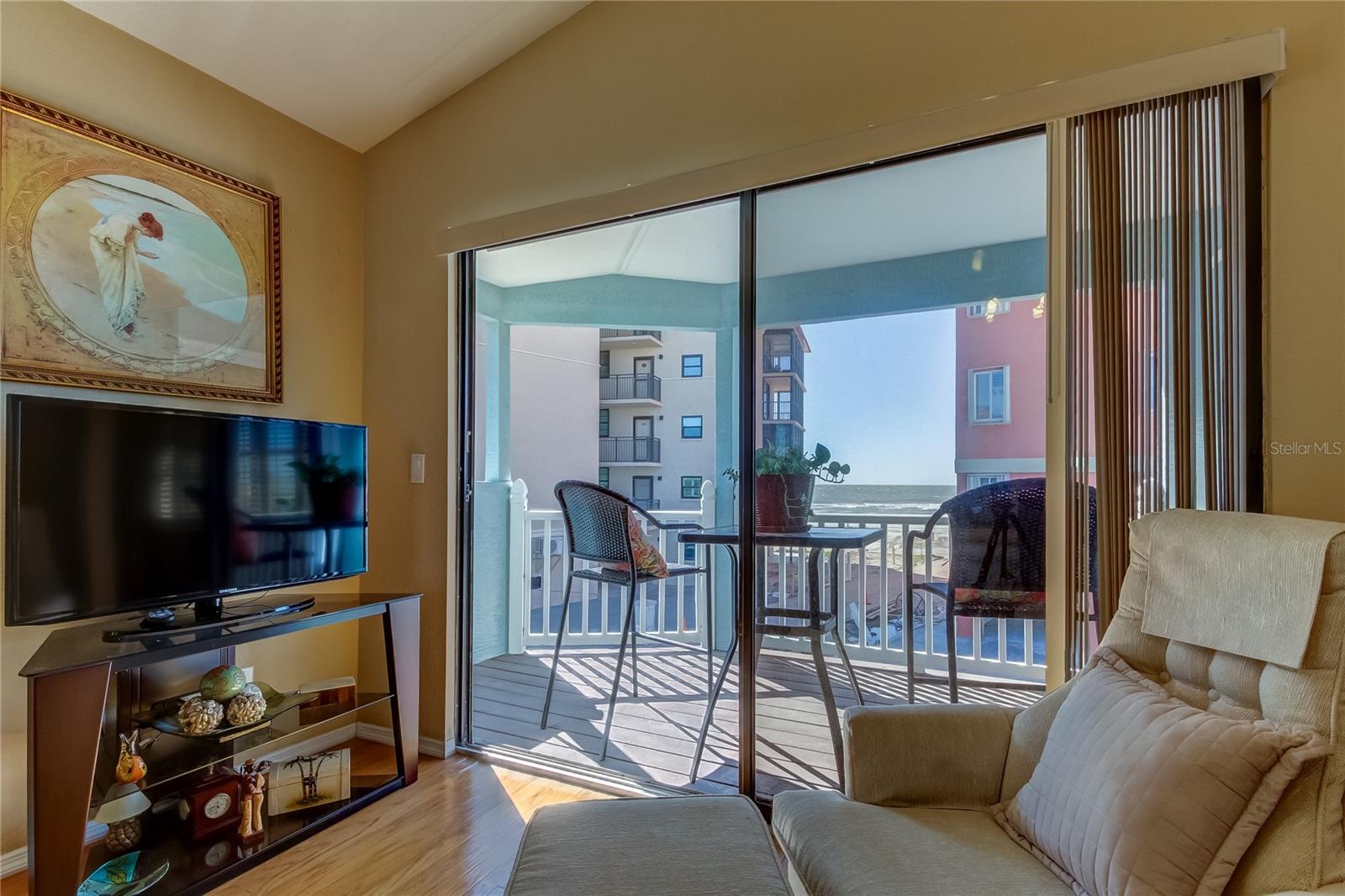 113 176TH AVE W, REDINGTON SHORES, FL, 33708