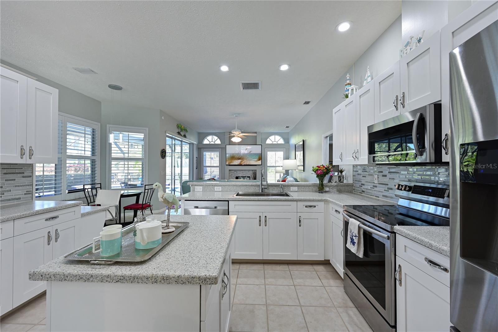 6515 TURNERS GAP RD, BRADENTON, FL, 34203