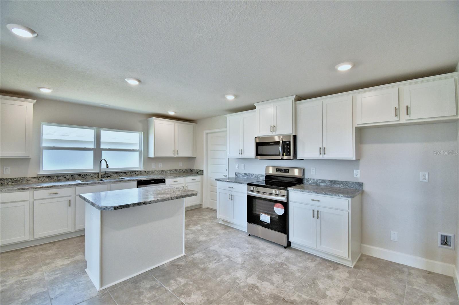 4050 TULLAMORE LN, AUBURNDALE, FL, 33823