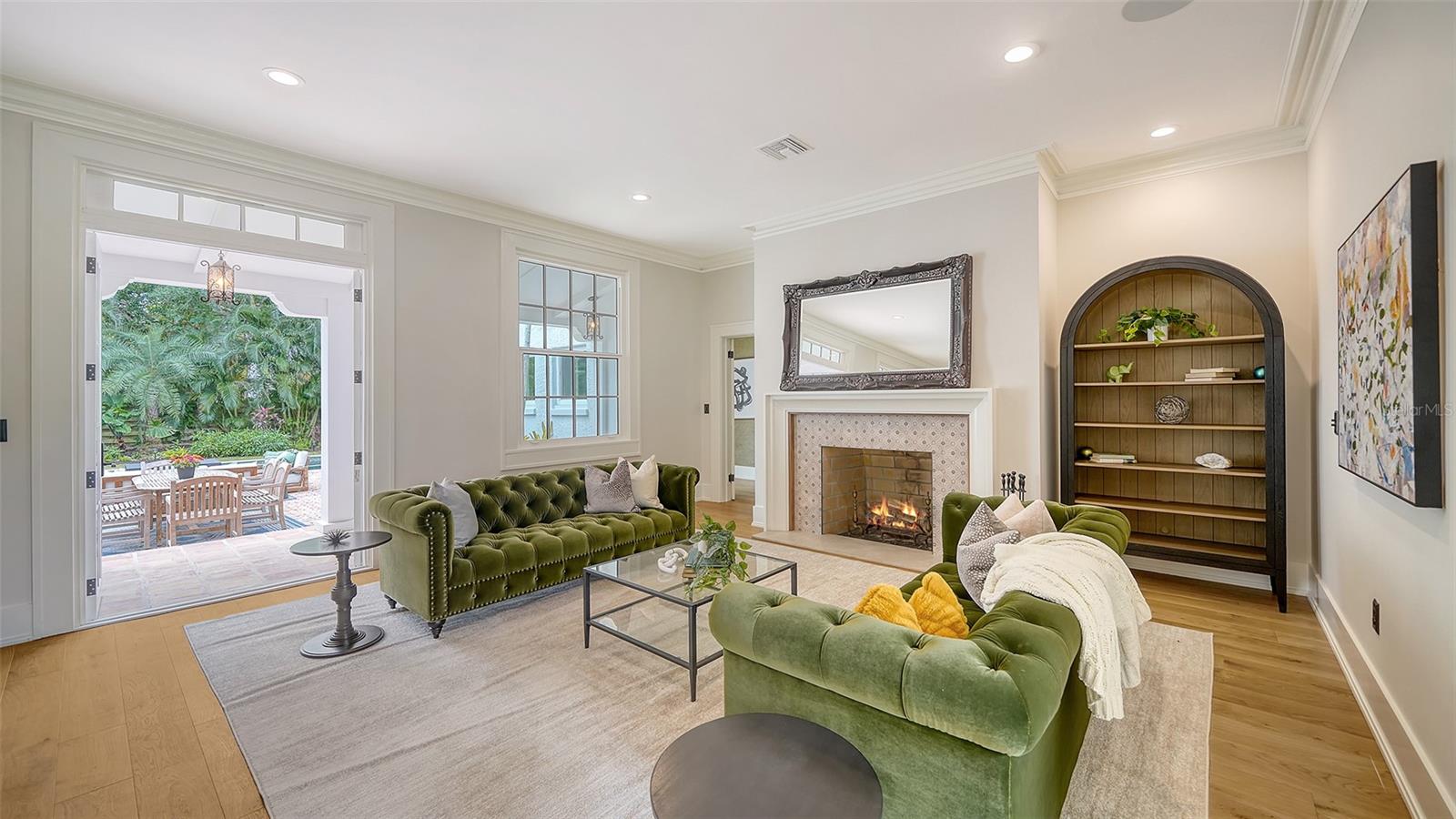 1682 HAWTHORNE ST, SARASOTA, FL, 34239