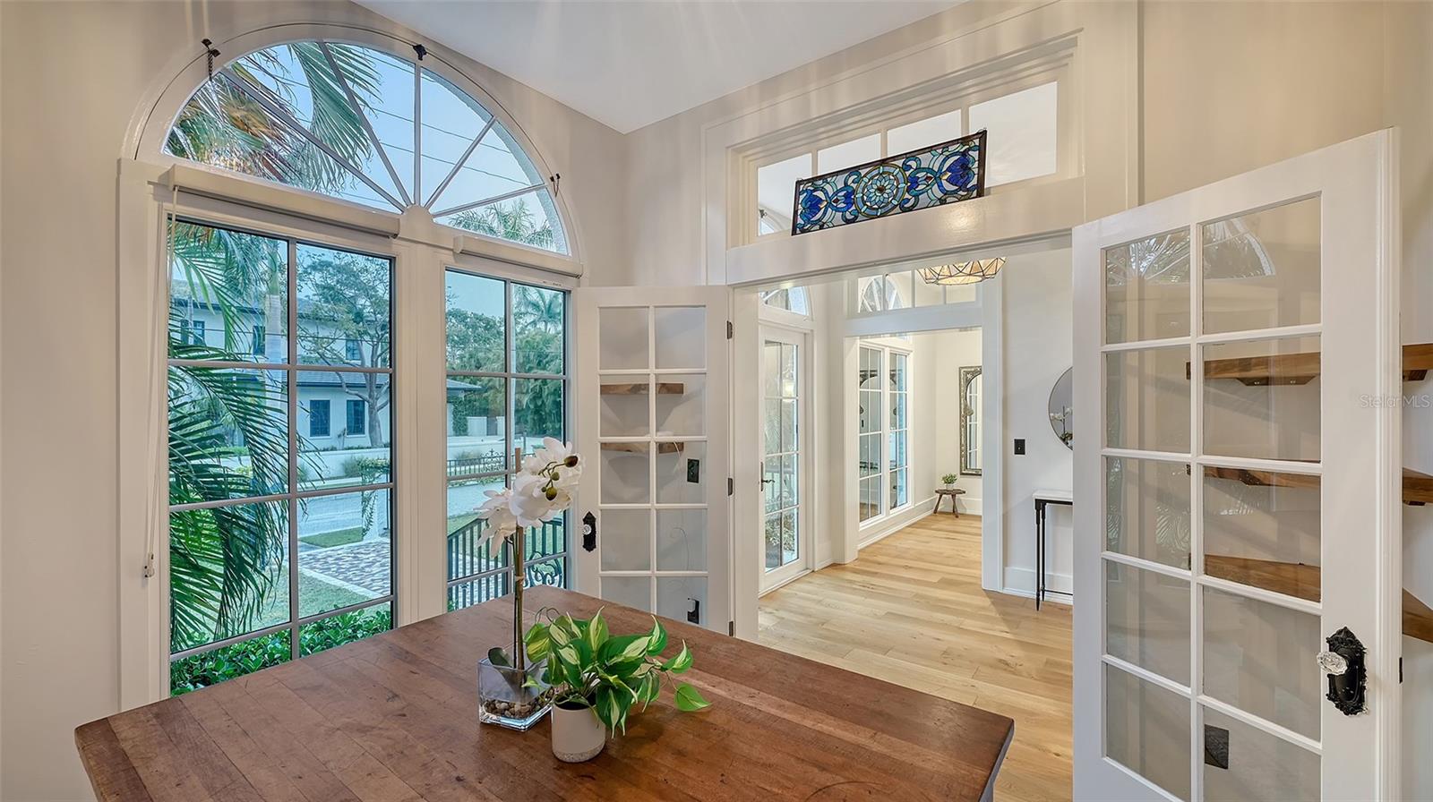 1682 HAWTHORNE ST, SARASOTA, FL, 34239