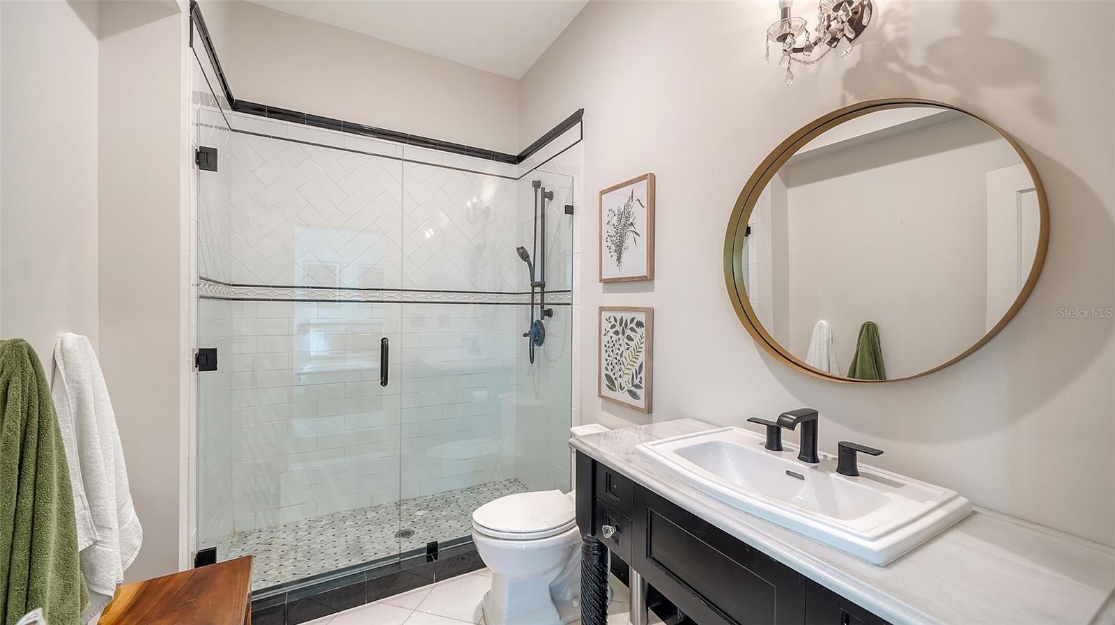 1682 HAWTHORNE ST, SARASOTA, FL, 34239