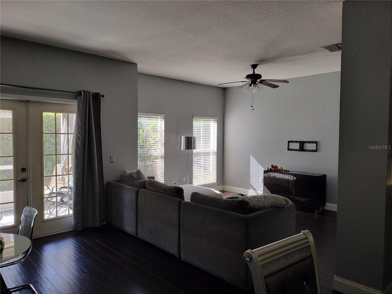 8003 BALLY MONEY RD, TAMPA, FL, 33610