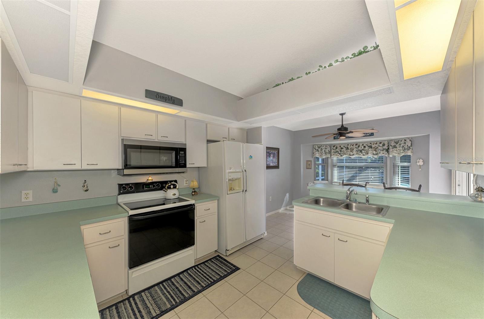 143 SWAN DR, ROTONDA WEST, FL, 33947