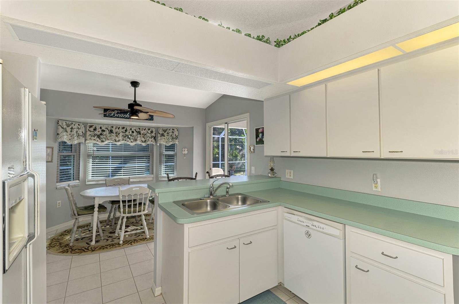143 SWAN DR, ROTONDA WEST, FL, 33947