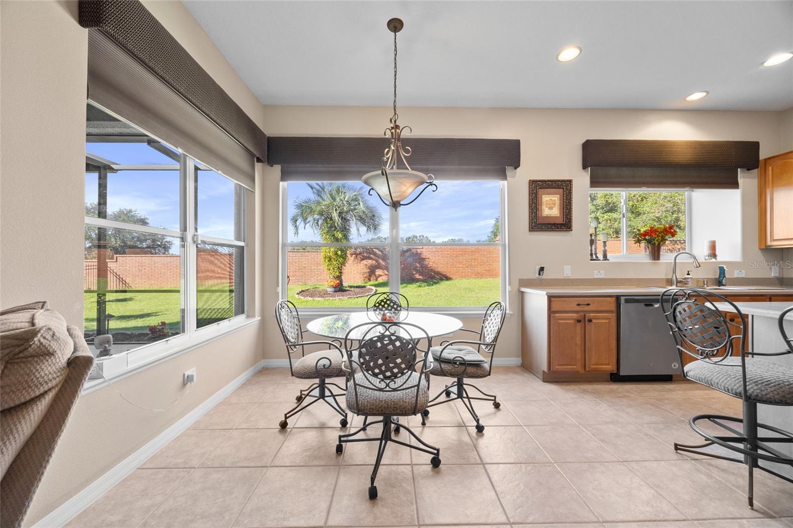 1011 JOHNS COVE LN, OAKLAND, FL, 34787