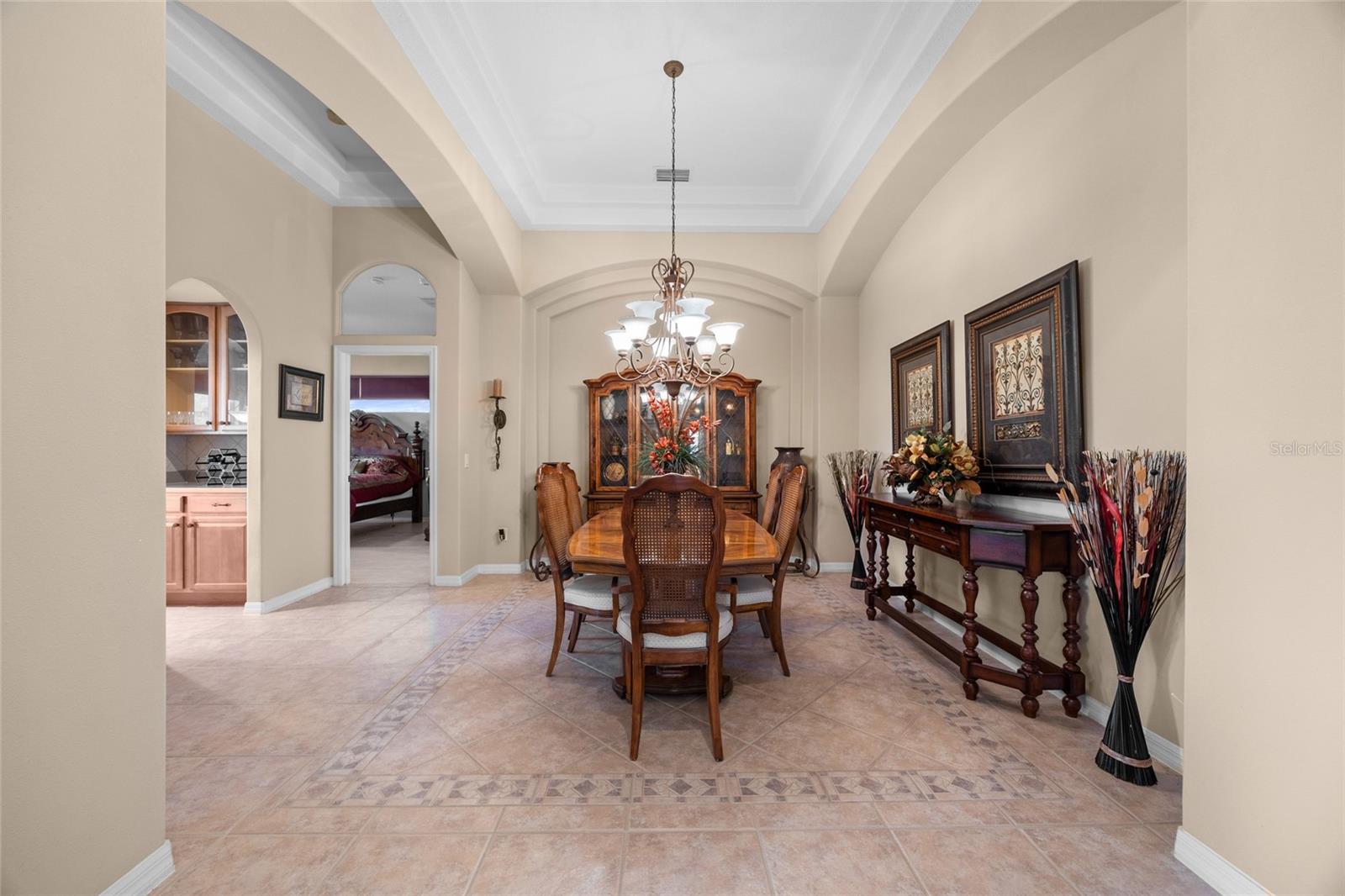 1011 JOHNS COVE LN, OAKLAND, FL, 34787