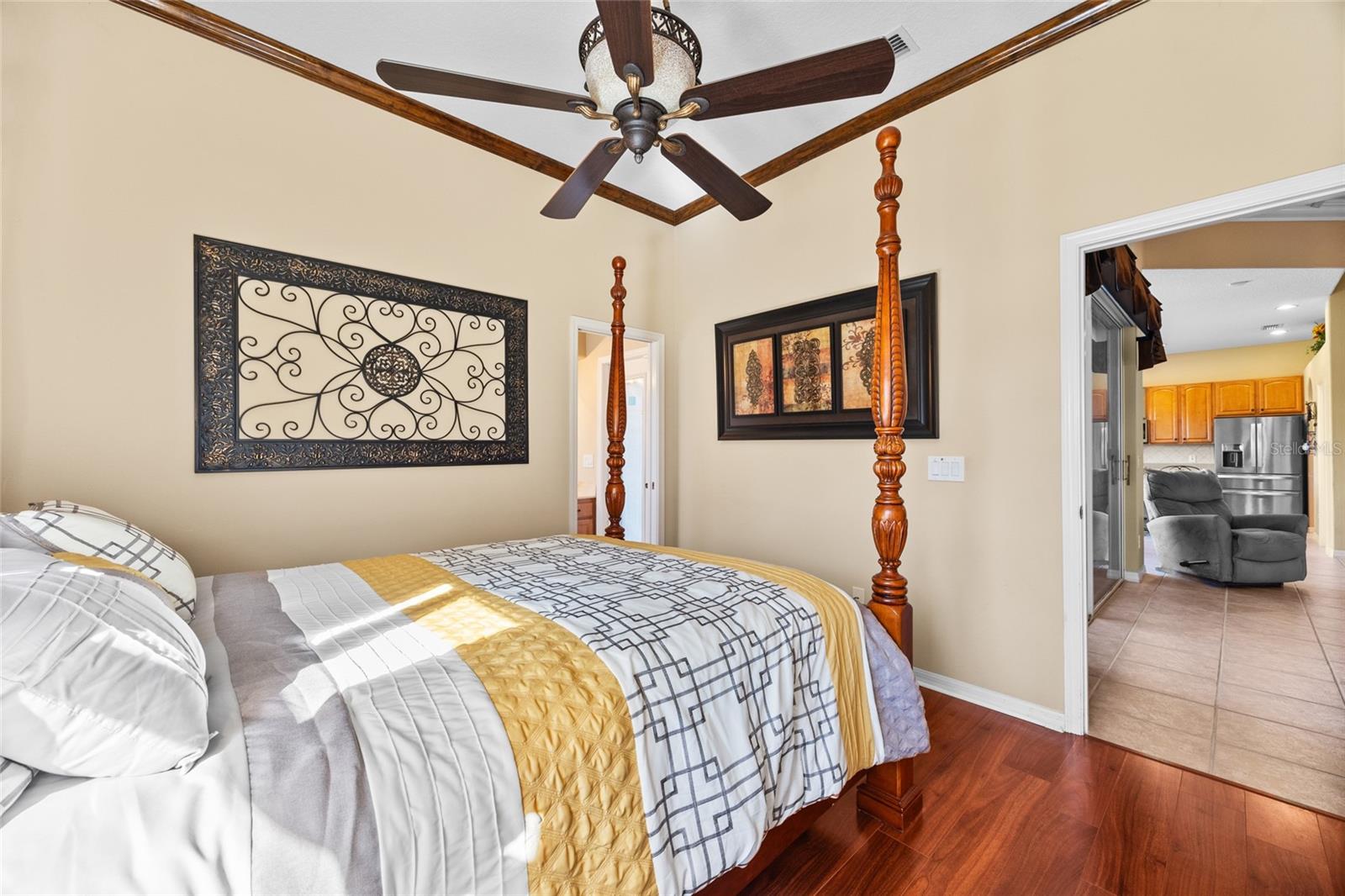 1011 JOHNS COVE LN, OAKLAND, FL, 34787