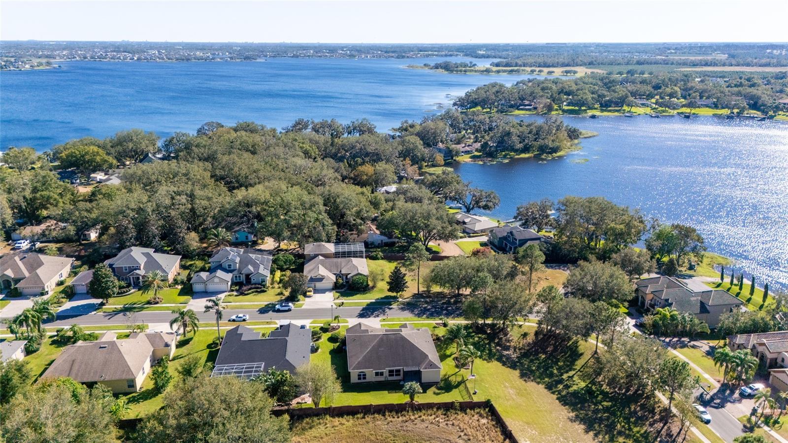 1011 JOHNS COVE LN, OAKLAND, FL, 34787