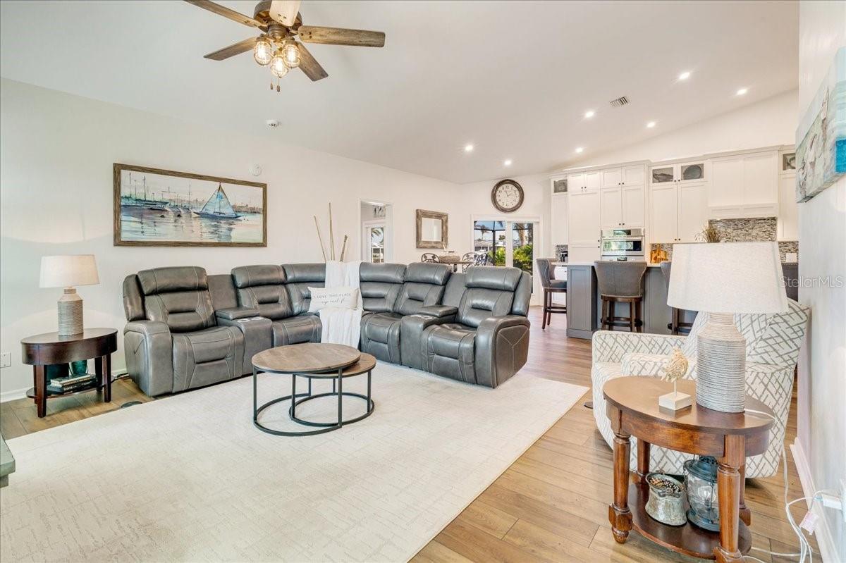 1525 SW 53RD LN, CAPE CORAL, FL, 33914