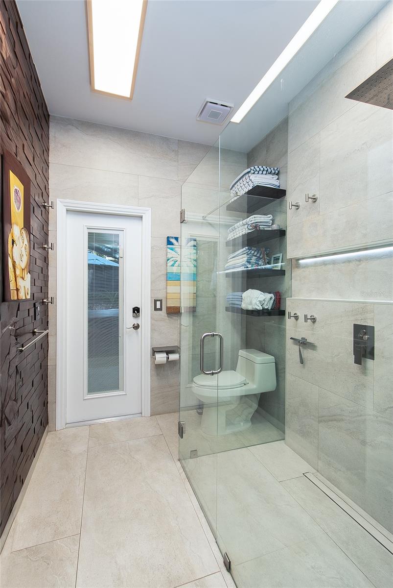 723 LONG LAKE DR, OVIEDO, FL, 32765