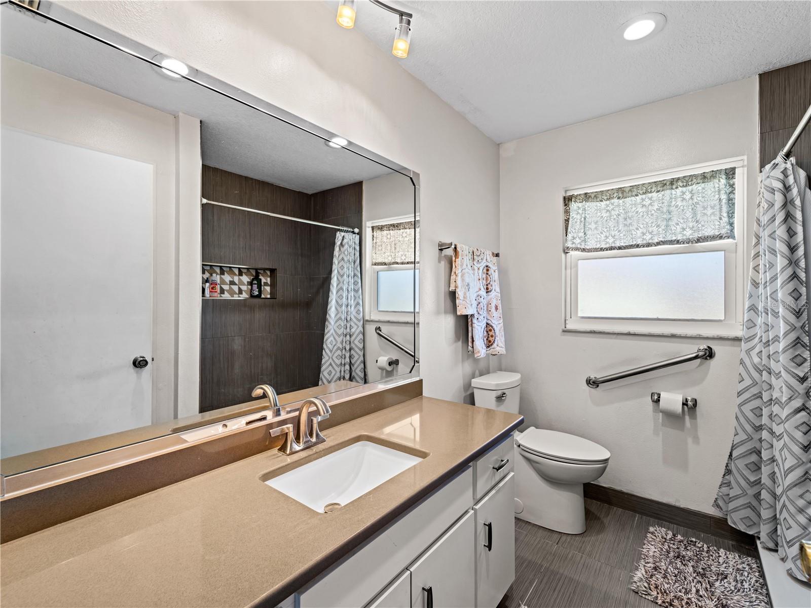 18140 BRACKEN CIR, PORT CHARLOTTE, FL, 33948