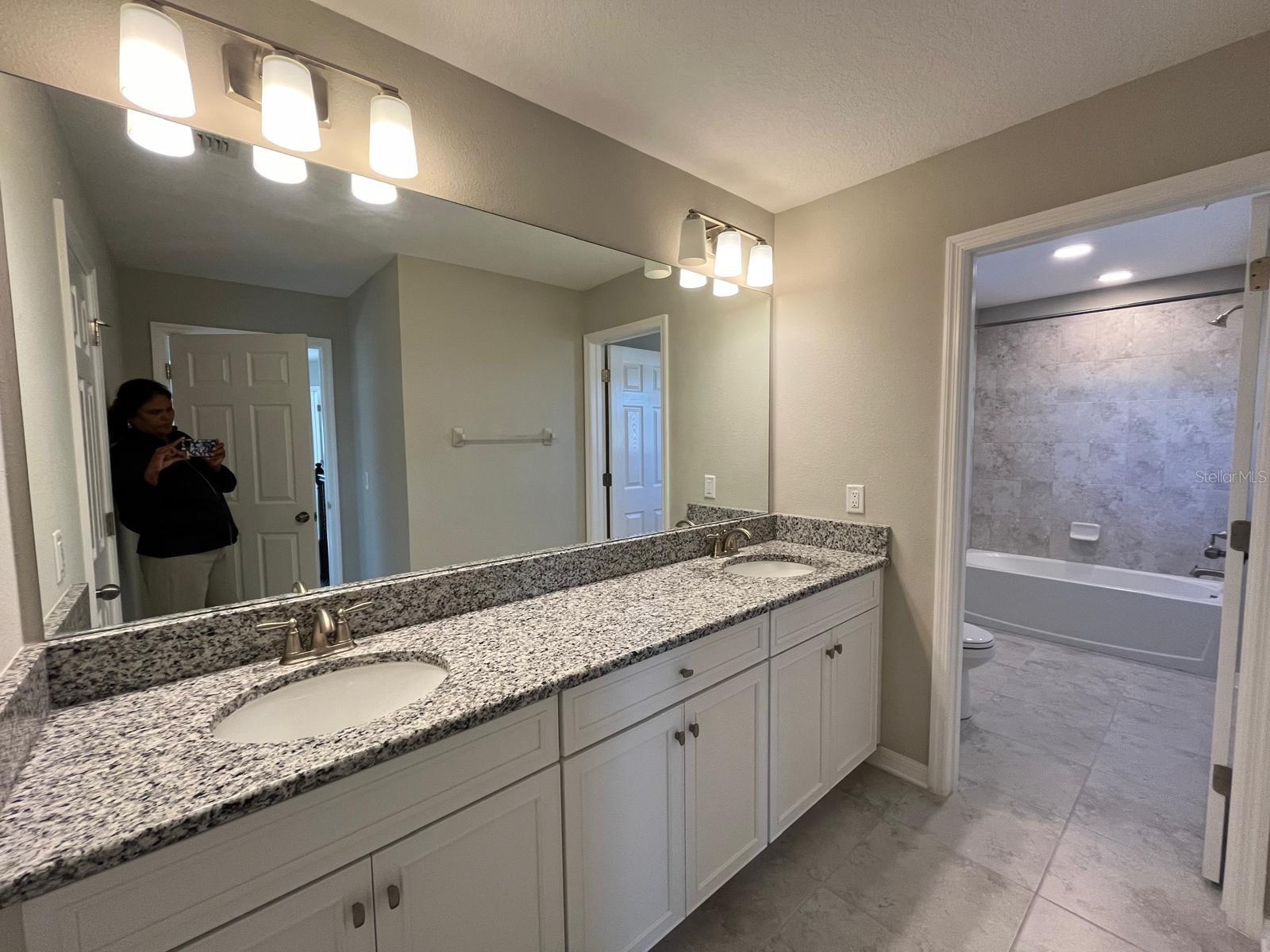 9324 CRESCENT RAY DR, WESLEY CHAPEL, FL, 33545