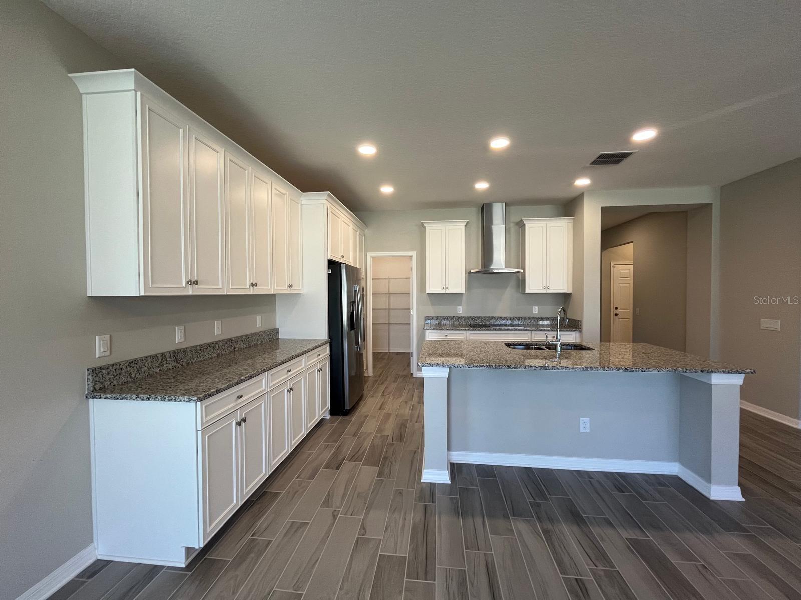 9324 CRESCENT RAY DR, WESLEY CHAPEL, FL, 33545