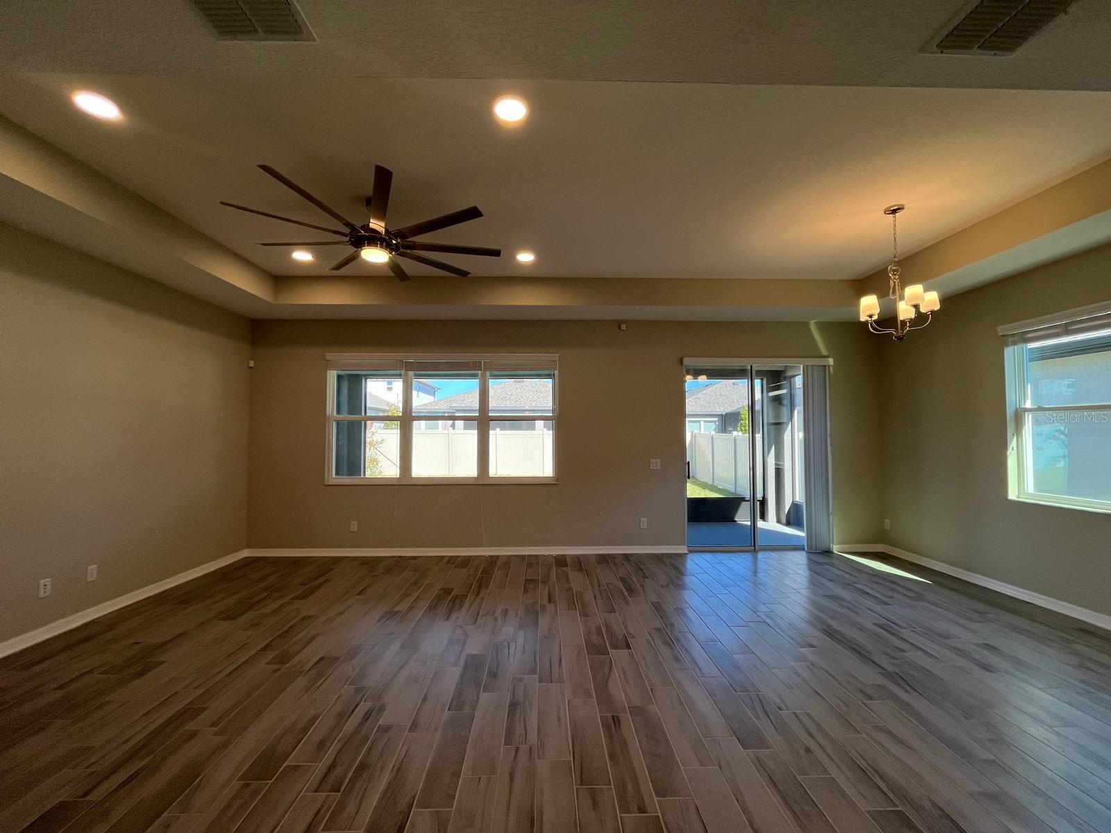 9324 CRESCENT RAY DR, WESLEY CHAPEL, FL, 33545