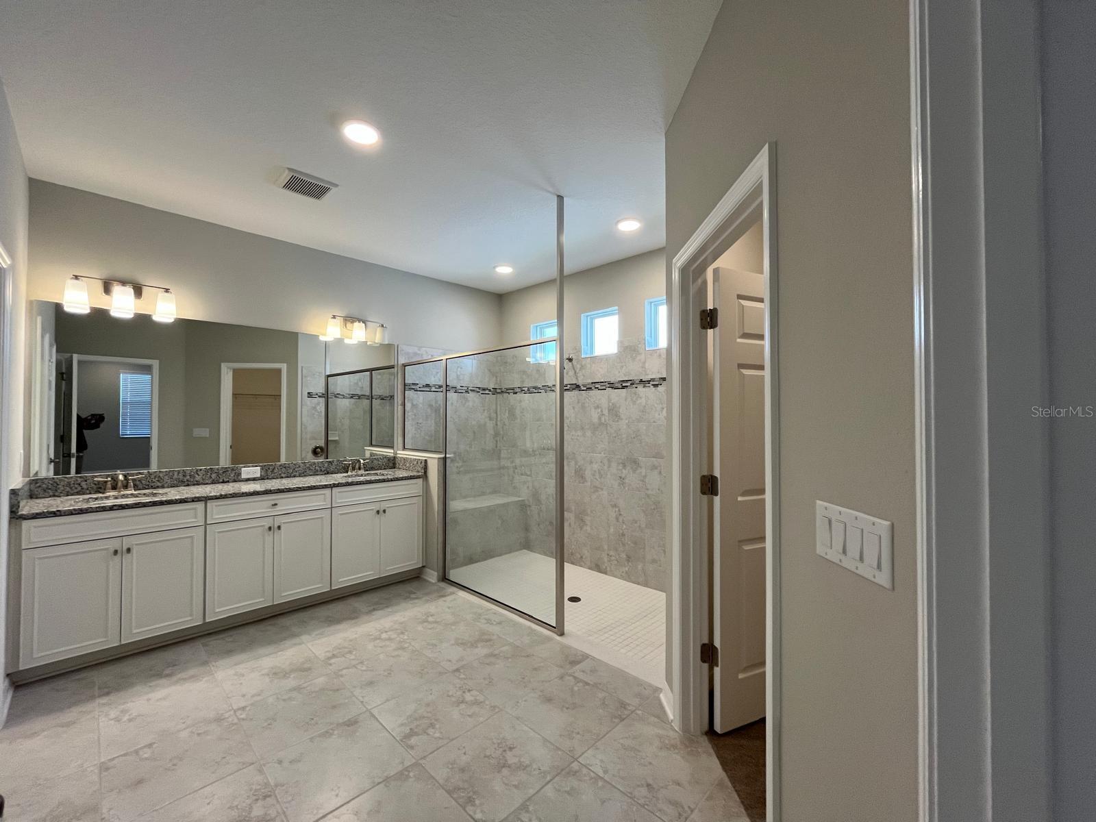 9324 CRESCENT RAY DR, WESLEY CHAPEL, FL, 33545