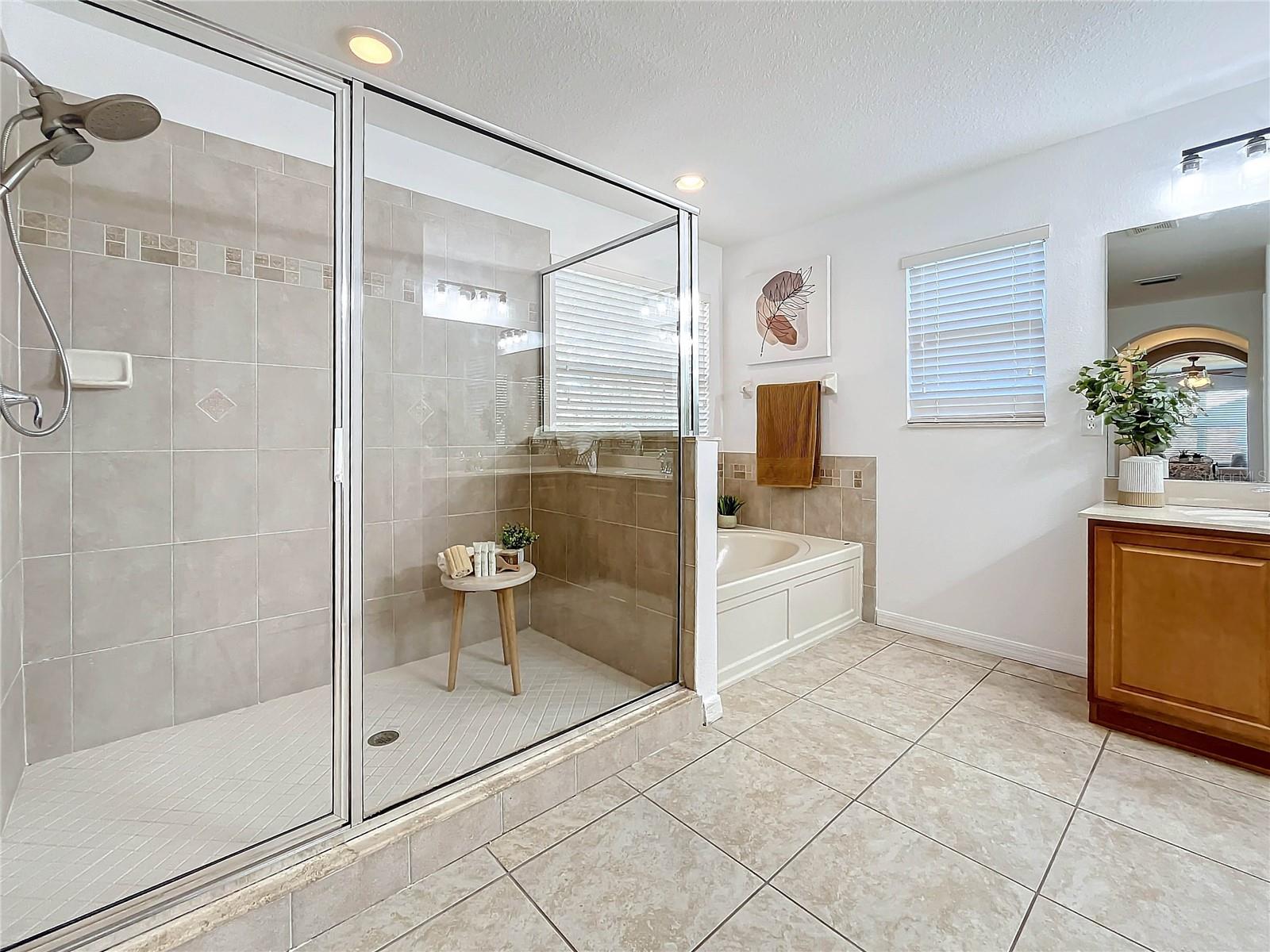 10542 CORAL KEY AVE, TAMPA, FL, 33647