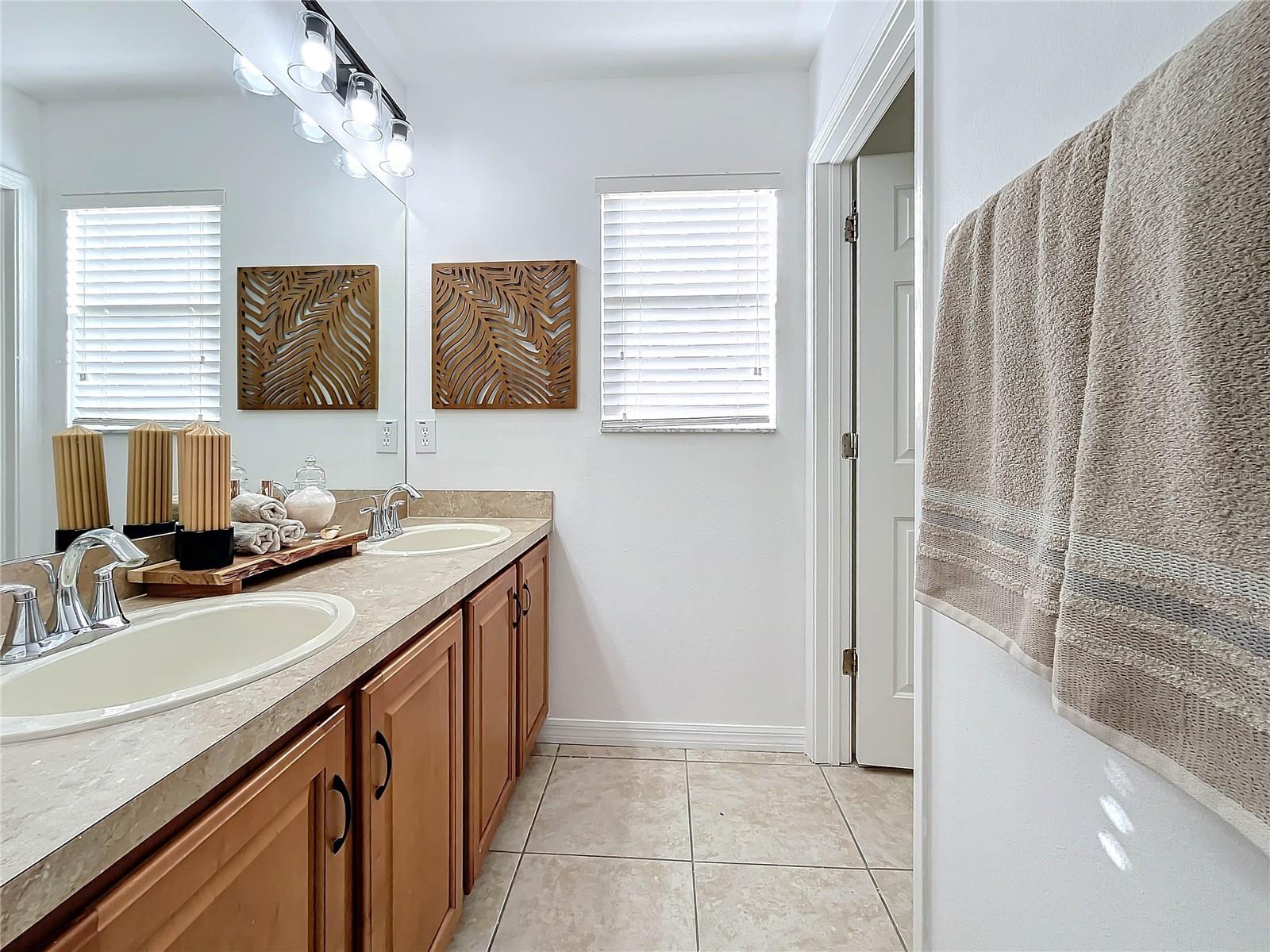 10542 CORAL KEY AVE, TAMPA, FL, 33647