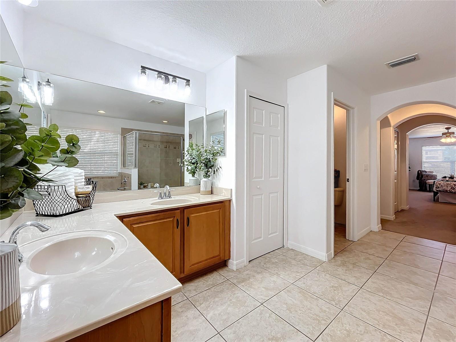 10542 CORAL KEY AVE, TAMPA, FL, 33647