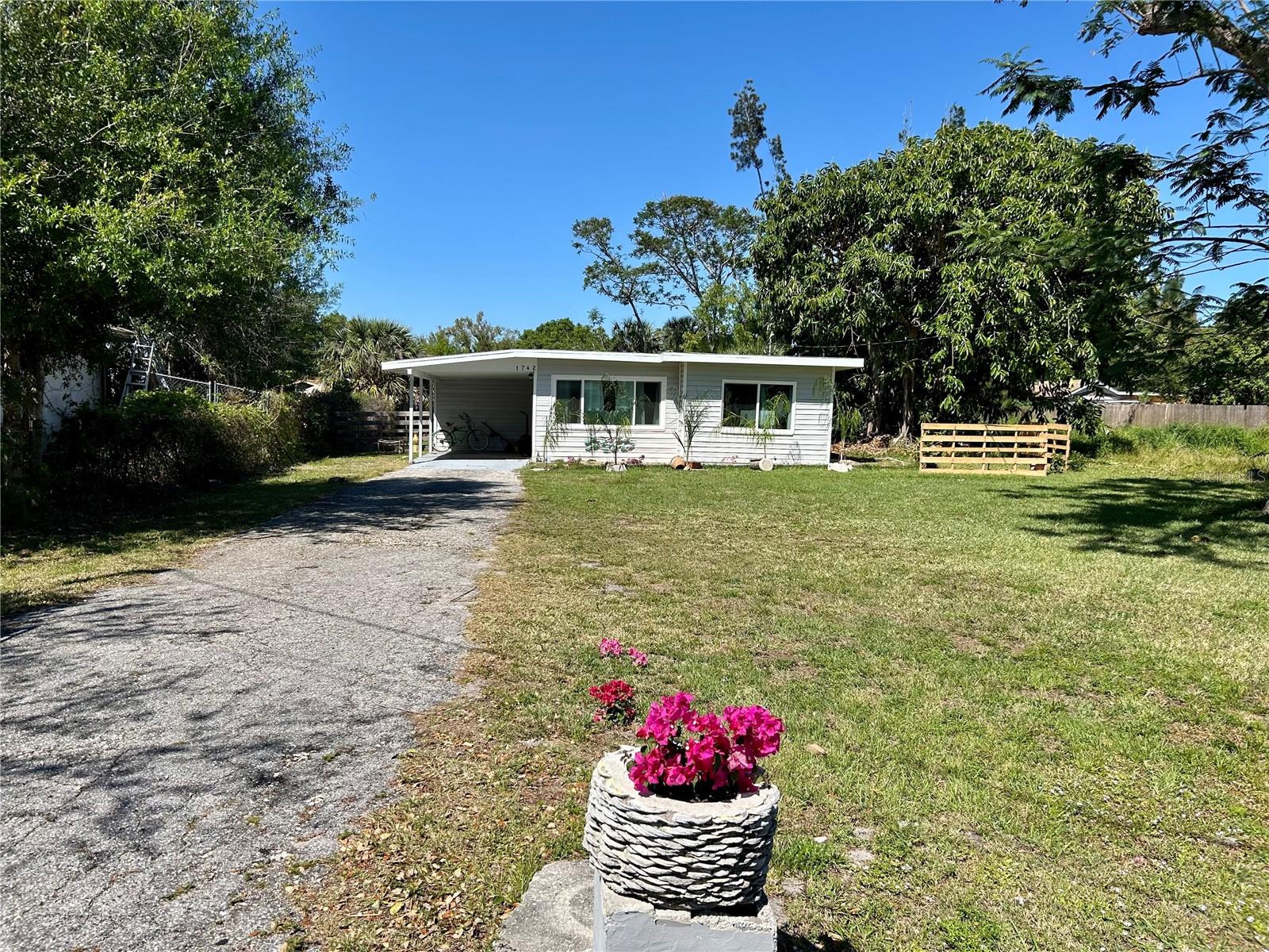 1742 MANGOE ST, PUNTA GORDA, FL, 33980