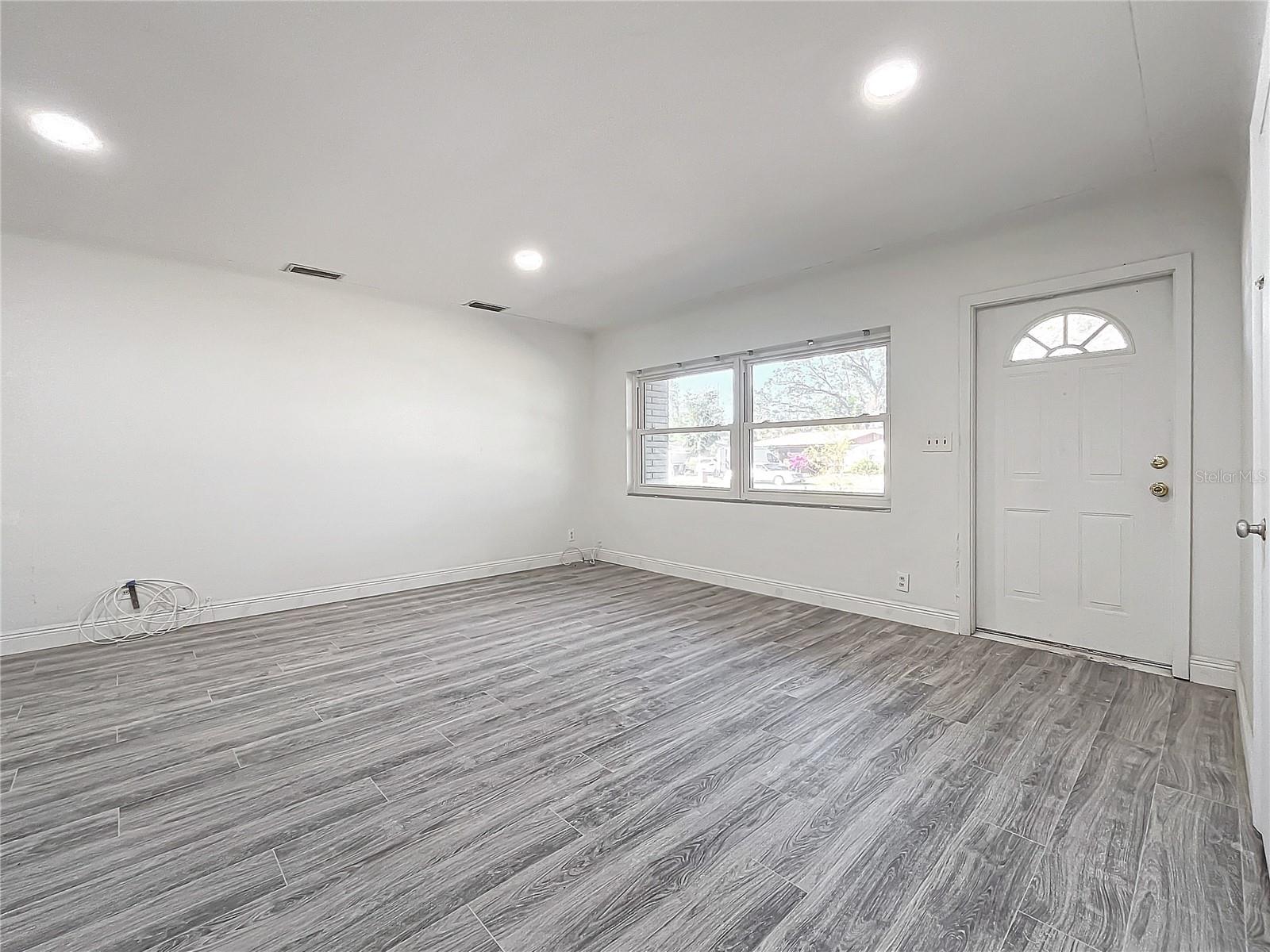 5128 49TH AVE N, ST PETERSBURG, FL, 33709