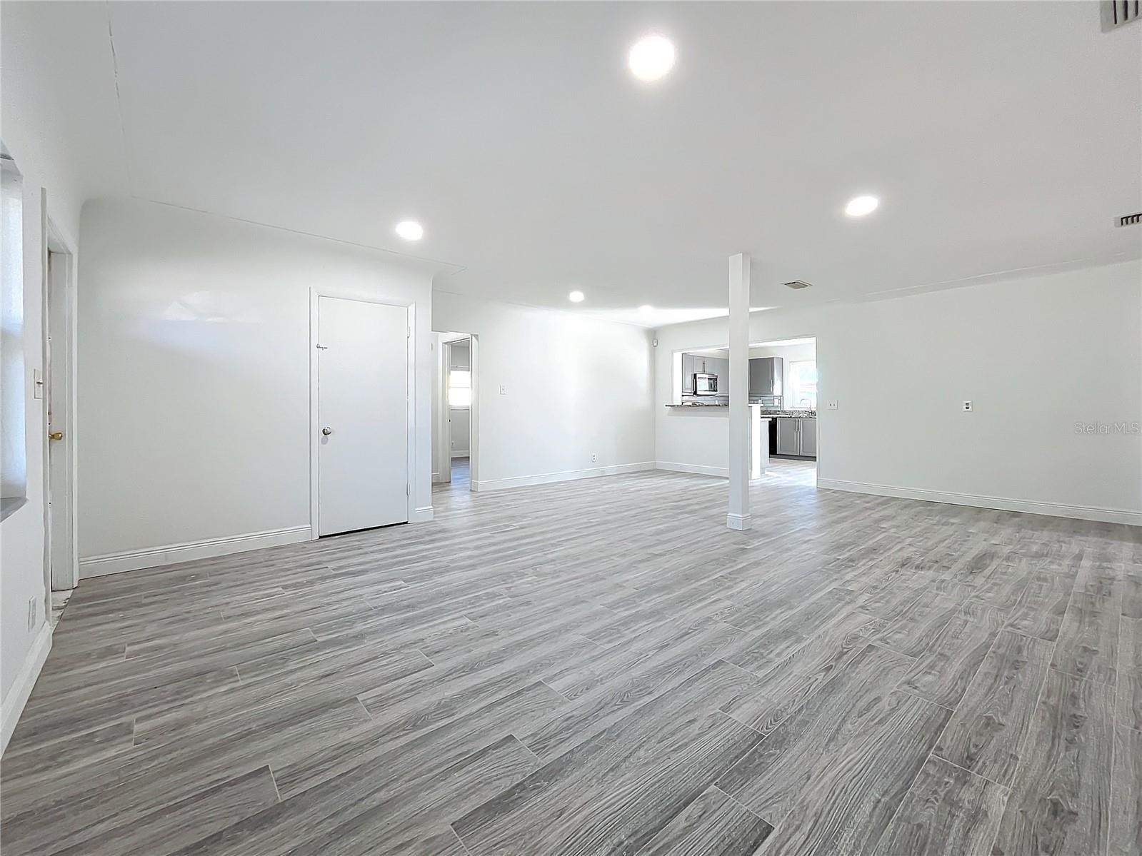5128 49TH AVE N, ST PETERSBURG, FL, 33709