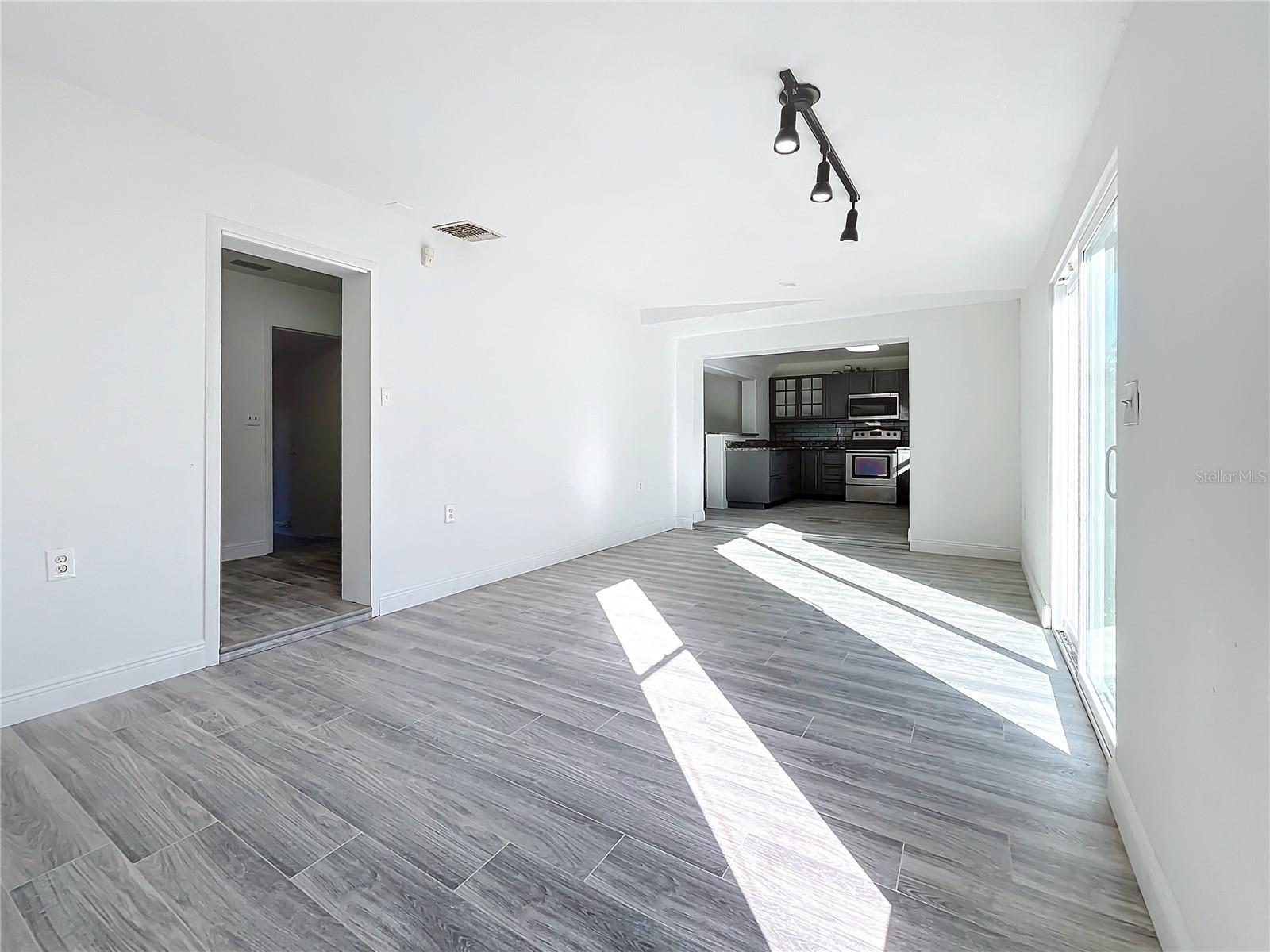 5128 49TH AVE N, ST PETERSBURG, FL, 33709