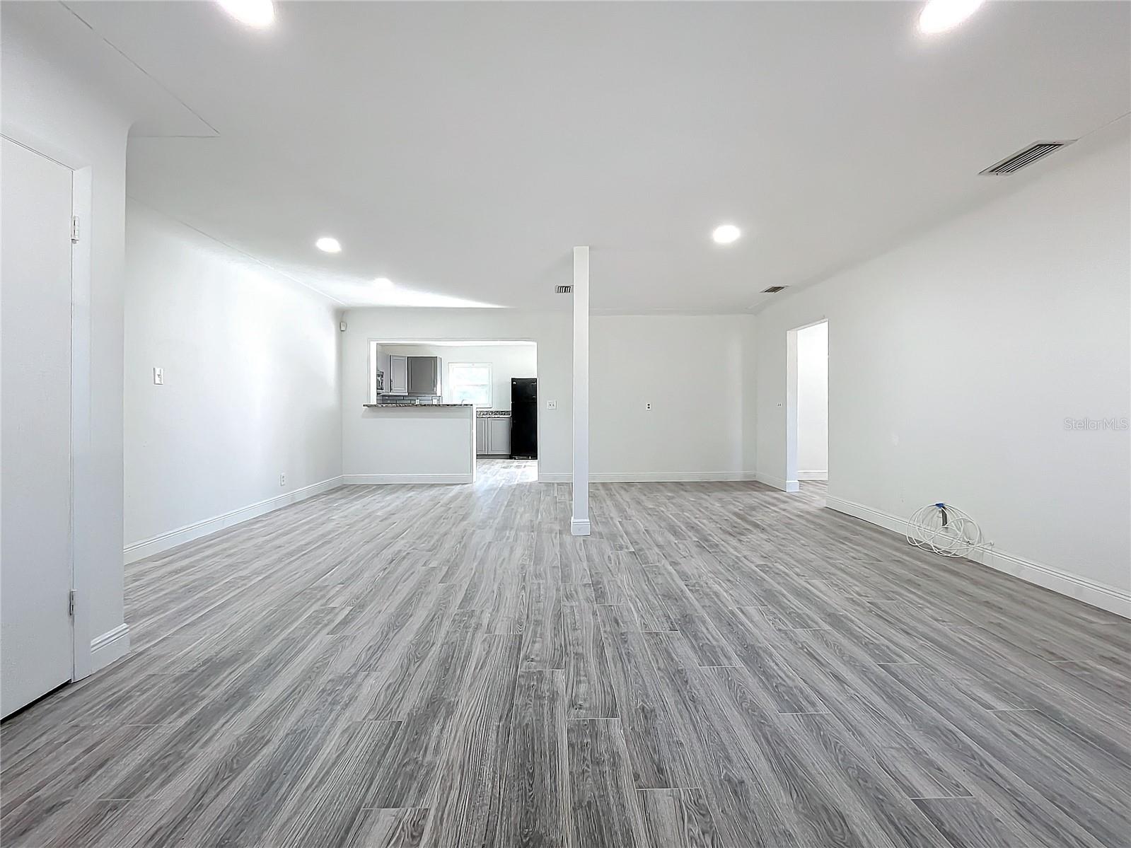5128 49TH AVE N, ST PETERSBURG, FL, 33709