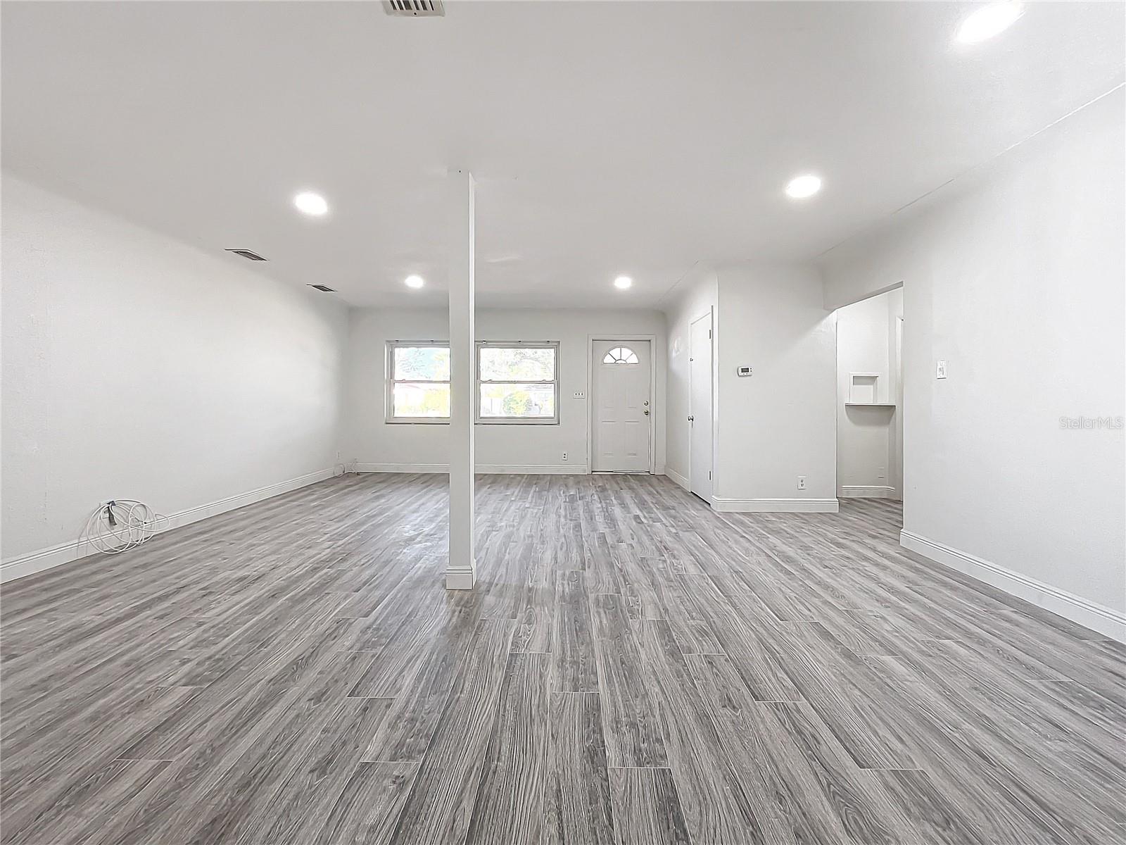 5128 49TH AVE N, ST PETERSBURG, FL, 33709