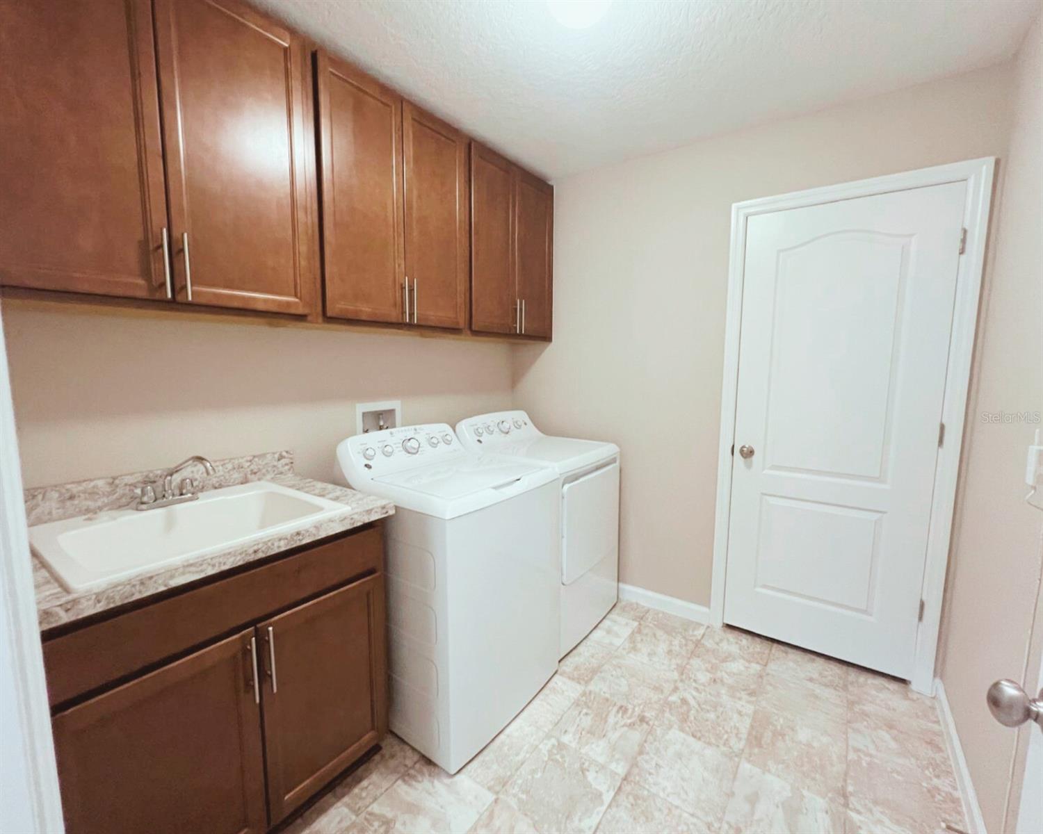 1686 GENTLE BREEZE DR, SAINT CLOUD, FL, 34771