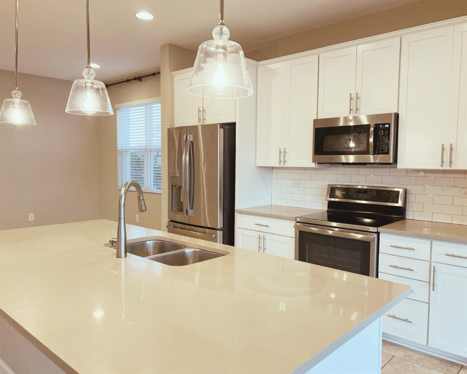 1686 GENTLE BREEZE DR, SAINT CLOUD, FL, 34771