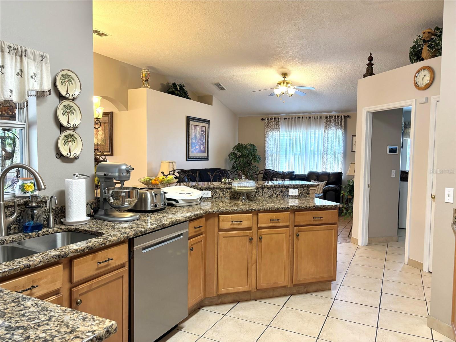 2491 CANDLEWICK ST, DELTONA, FL, 32738