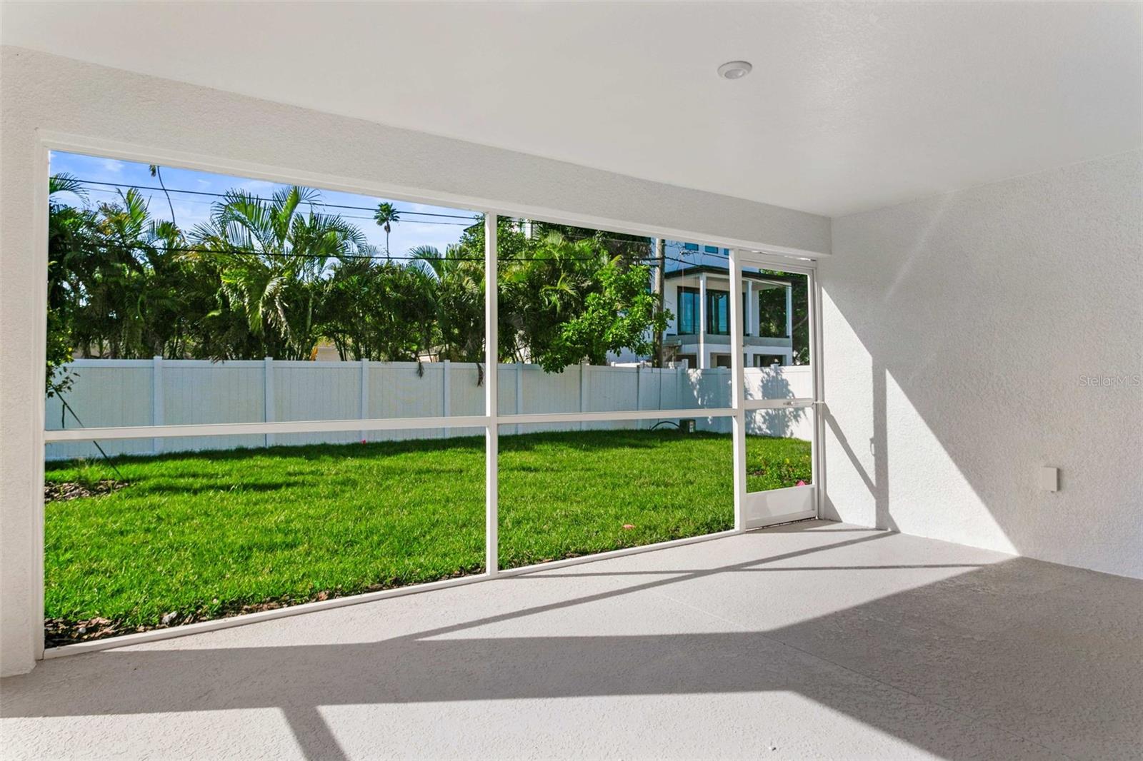 4010 HUNTINGTON ST NE, ST PETERSBURG, FL, 33703