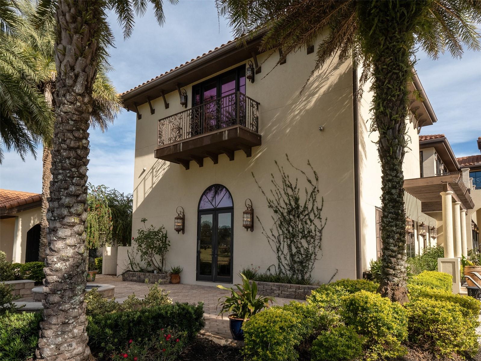 OM690195 Property Photo