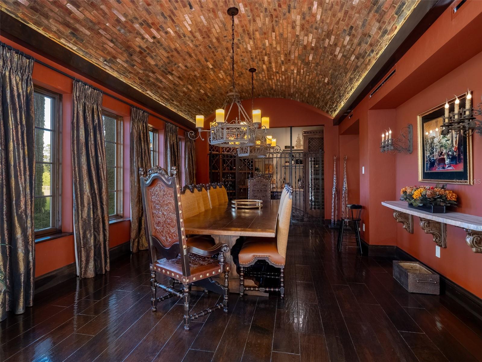 OM690195 Property Photo