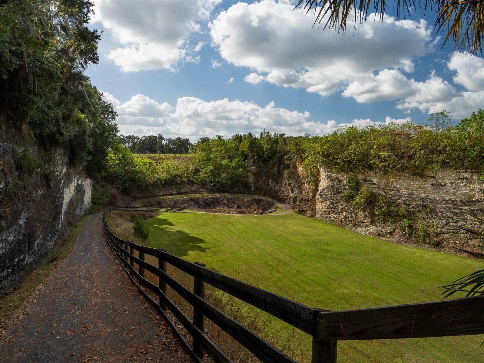 OM690195 Property Photo