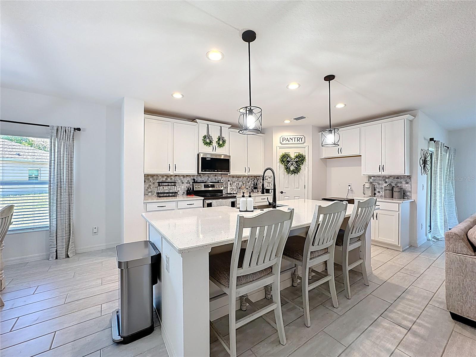 678 FIDDLESTICKS DR, DAVENPORT, FL, 33837