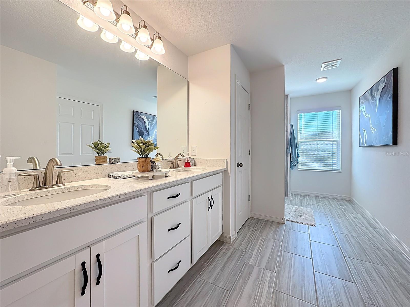 678 FIDDLESTICKS DR, DAVENPORT, FL, 33837