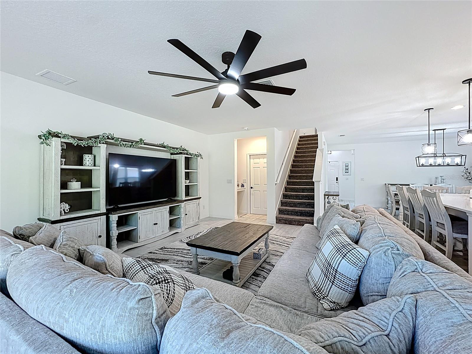 678 FIDDLESTICKS DR, DAVENPORT, FL, 33837