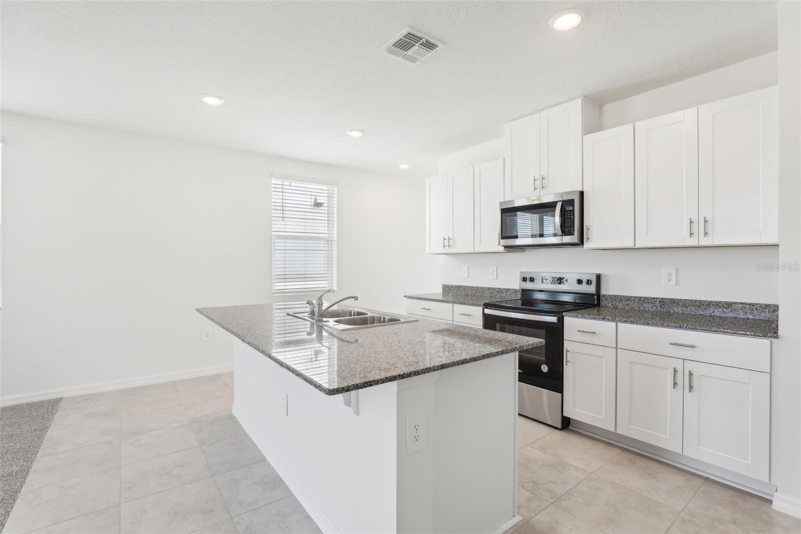 520 KENNEDY DR, LAKE ALFRED, FL, 33850