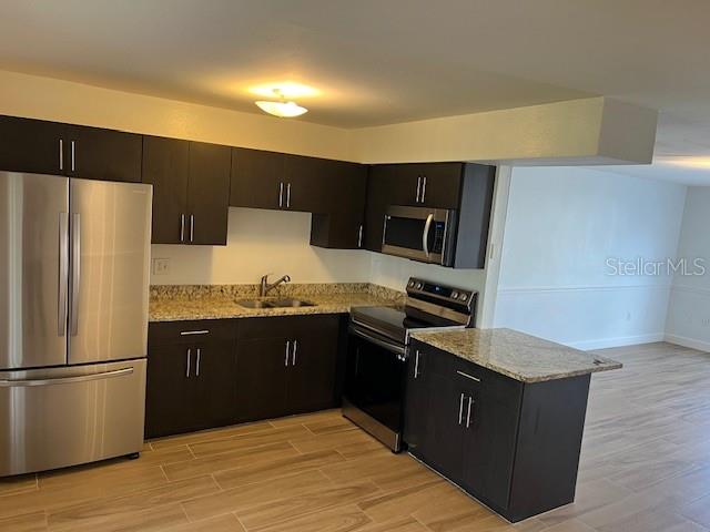 11909 CYPRESS HILL CIR, TAMPA, FL, 33626