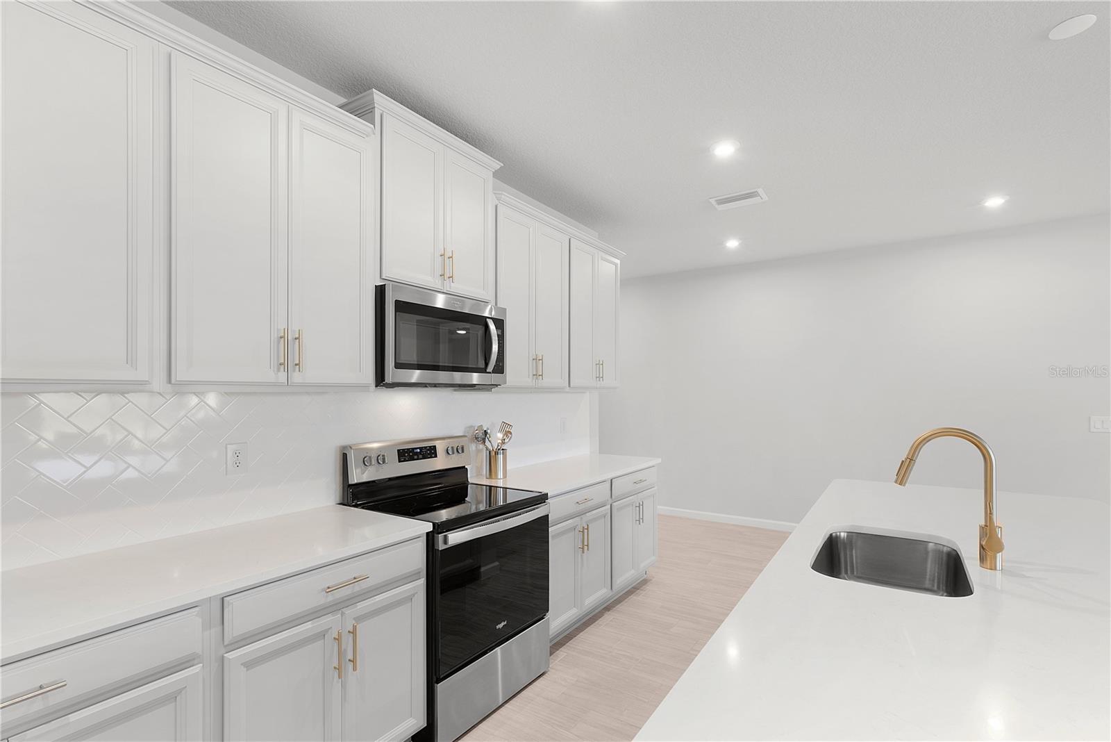 17977 GRAND PROSPERITY DR, VENICE, FL, 34293