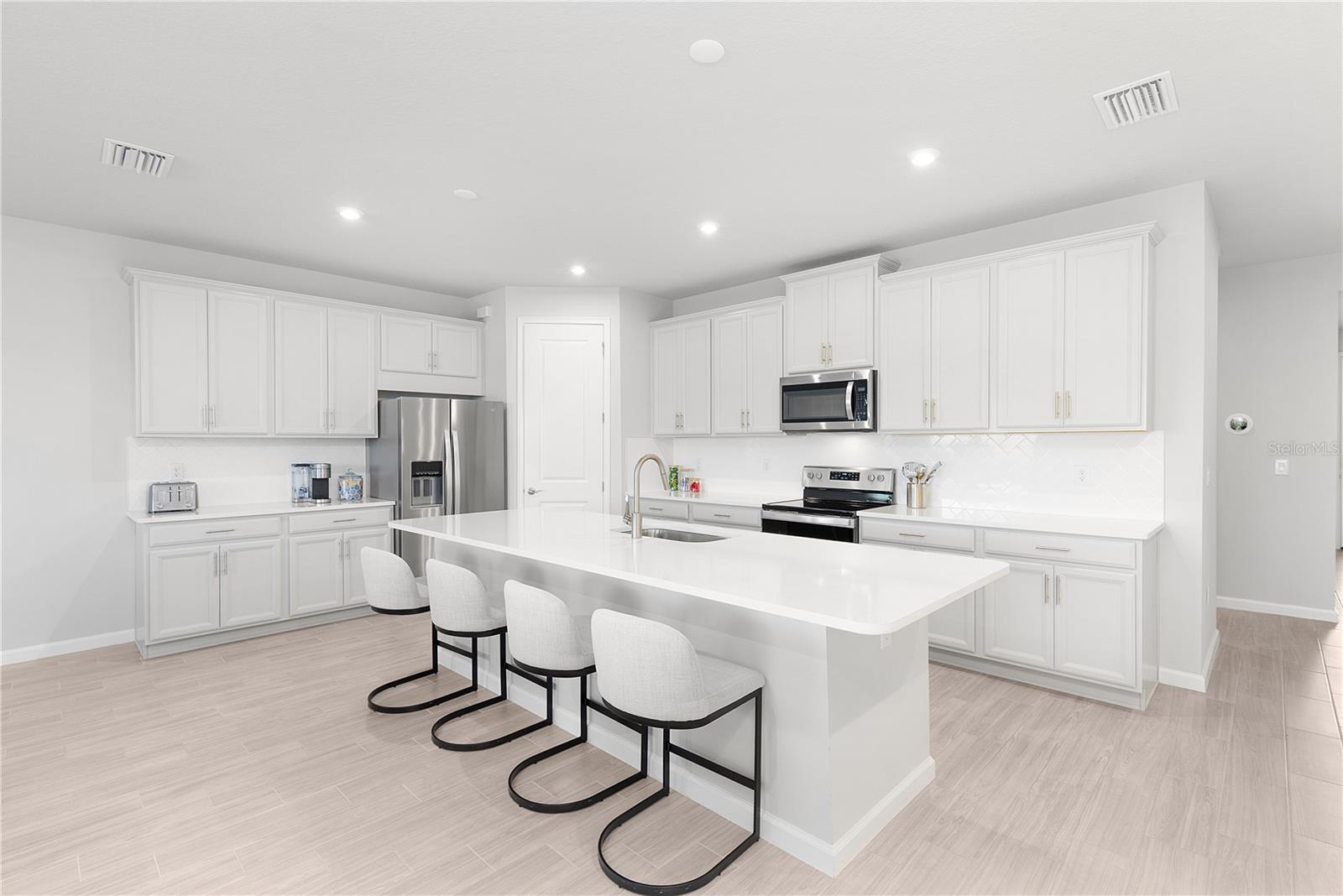 17977 GRAND PROSPERITY DR, VENICE, FL, 34293