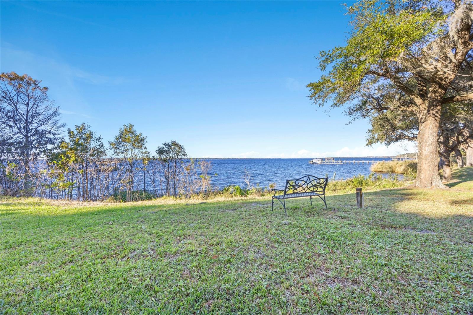 135 FEDERAL POINT RD, EAST PALATKA, FL, 32131