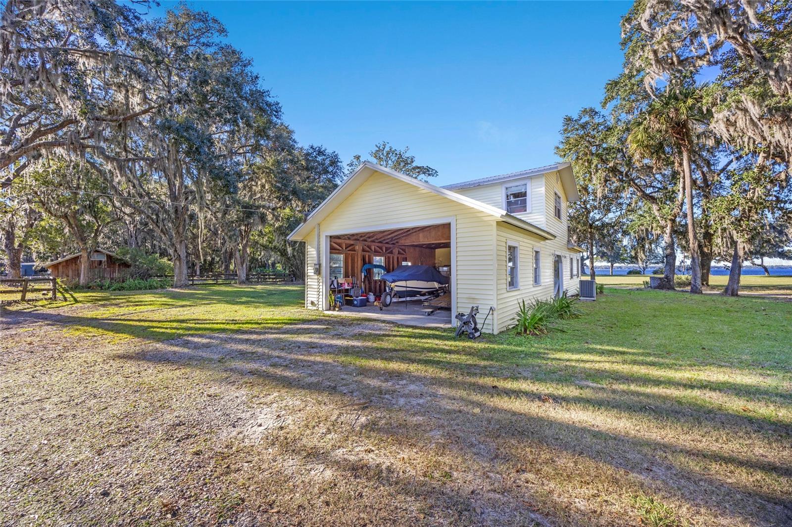 135 FEDERAL POINT RD, EAST PALATKA, FL, 32131