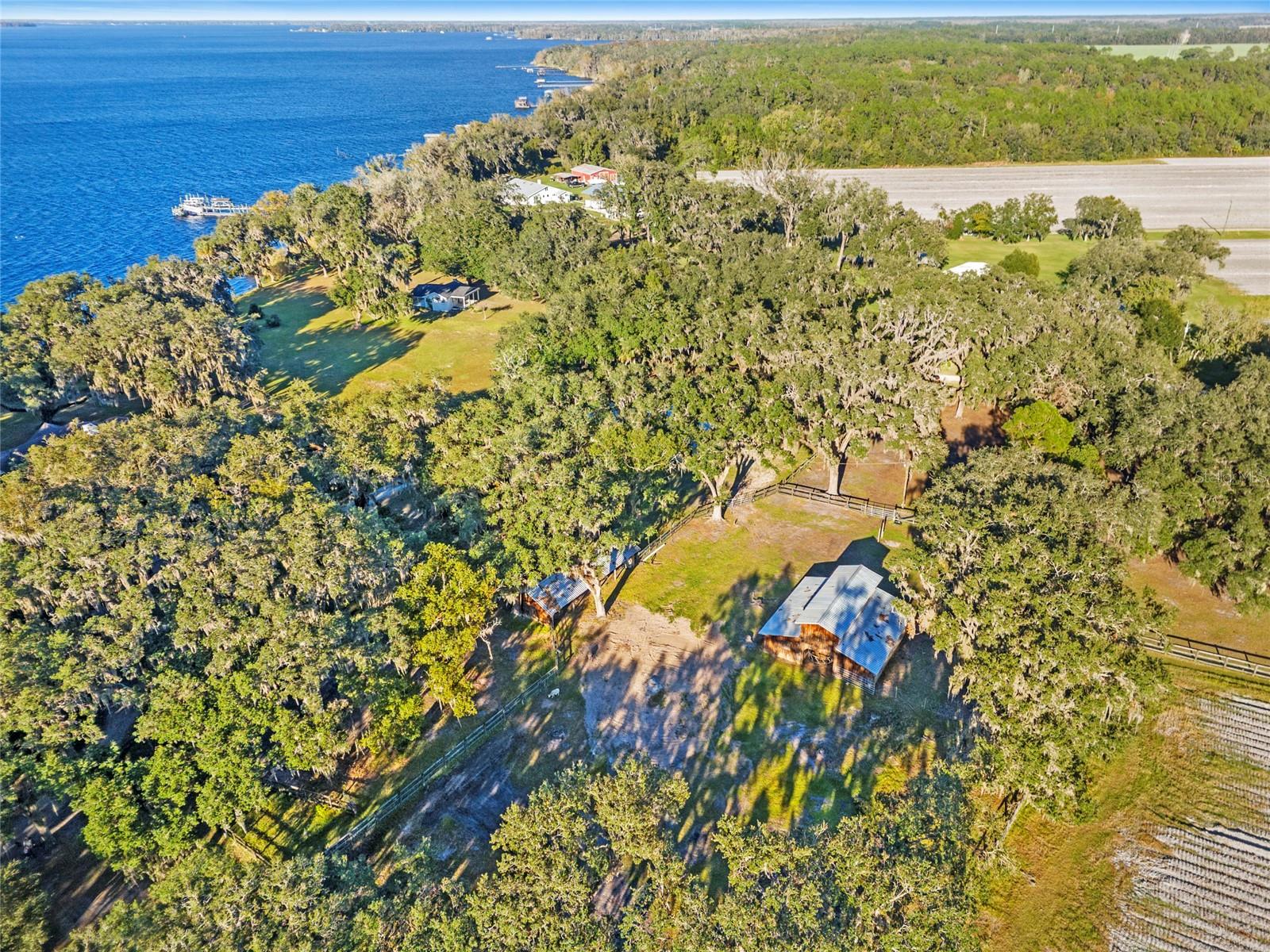 135 FEDERAL POINT RD, EAST PALATKA, FL, 32131